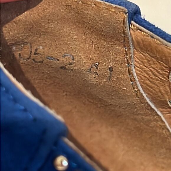 Pazzion Blue Suede Lambskin Gold Stud Embellishment & Gold Metal Toe Flats SZ 41 - Picture 14 of 15